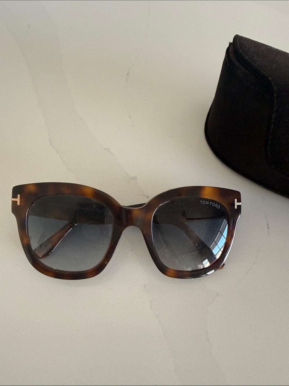Tom Ford Tortoise Shell Sunglasses with Blue-Gray Gradient Lens like new!!!!!!